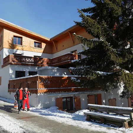 Vacanceole - L'edelweiss 3*