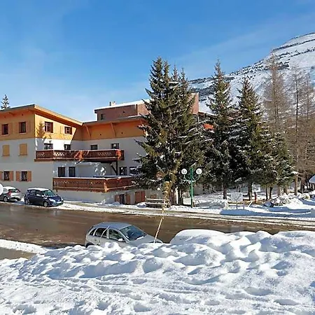 Vacanceole - L'edelweiss 3*